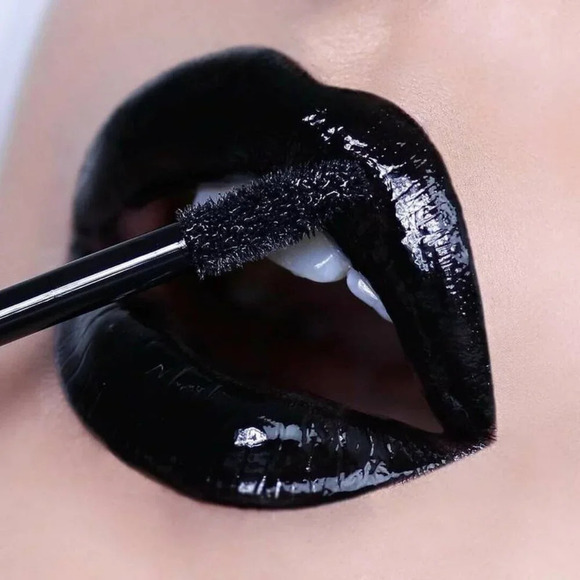 NYX Professional Makeup Vegan Cruelty-Free Strictly Vinyl Lip Gloss in Rebel - Picture 5 of 6